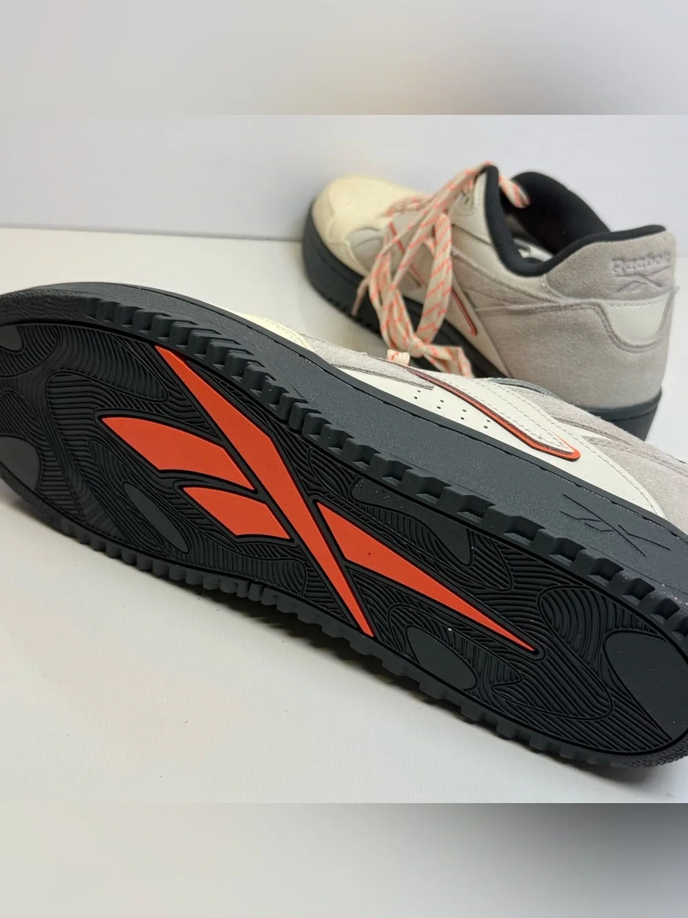 Reebok Men's ATR Chill Casual Basketball Sneakers Color Vintage Chalk Size 12